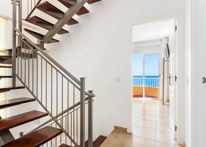 Beachfront Triplex With Swimming Pool & Parking