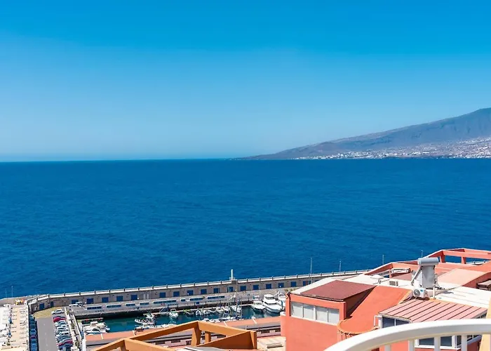 Beachfront Triplex With Swimming Pool & Parking